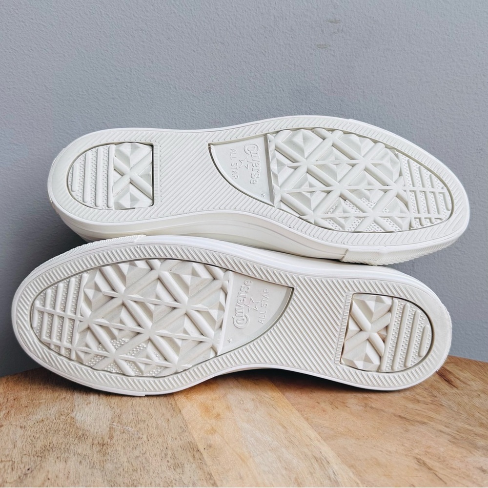Converse Low Top Sneakers in White with Rose Gold Eyelets - Picture 13 of 14
